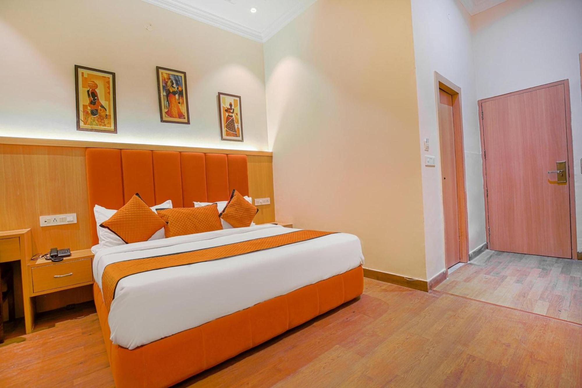 Hotel Ricky International Amritsar Exterior photo